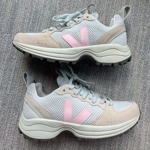 Veja Venturi Suede Runner Sneakers